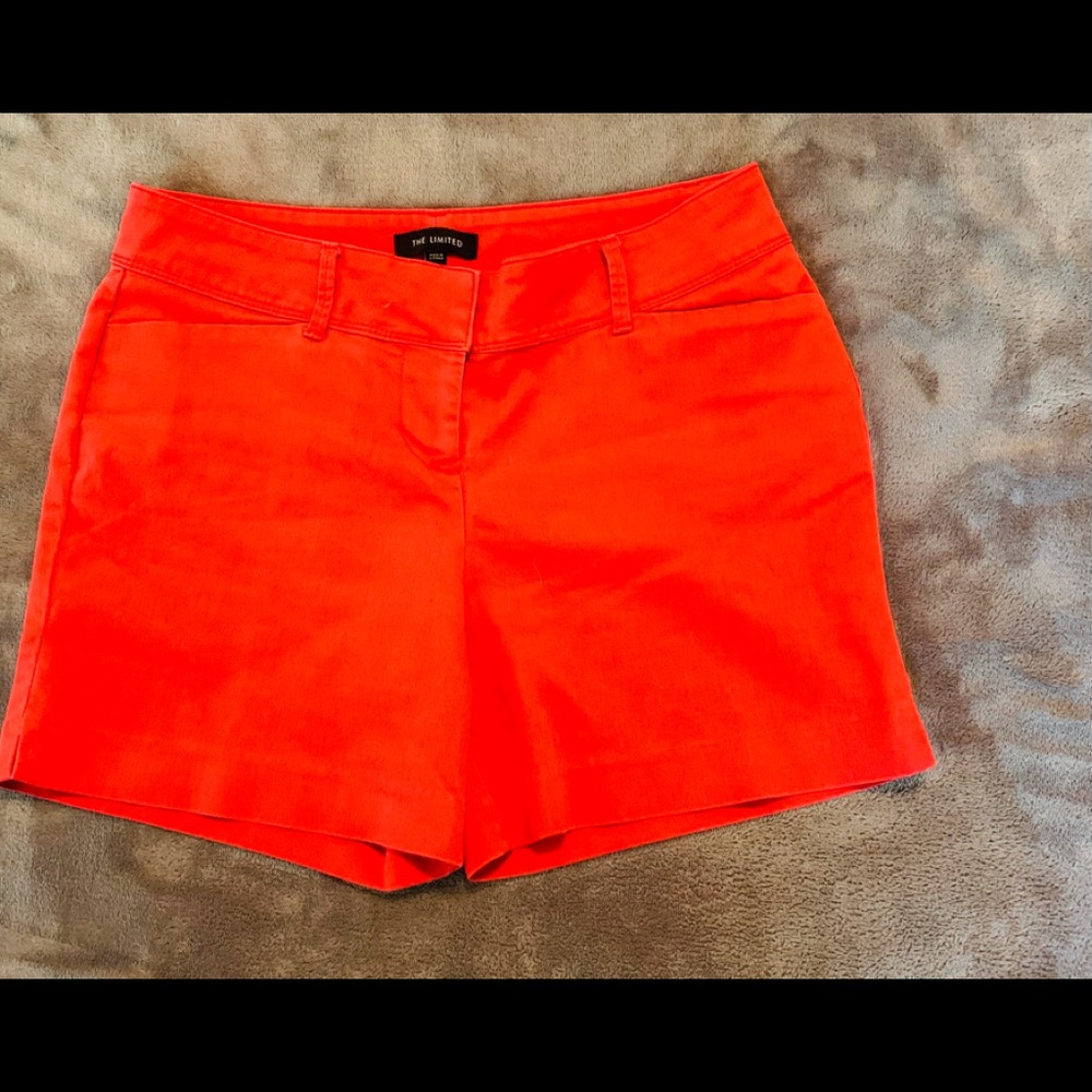 The Limited Shorts, Red, Size 6